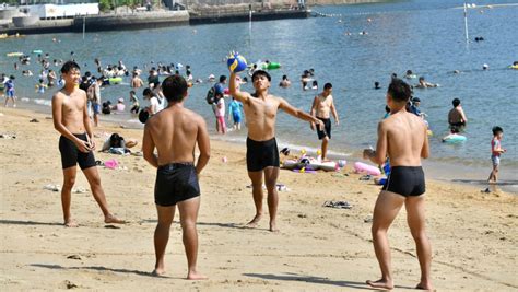 天文台發特別天氣提示 受高溫觸發影響本港部分地區雨勢較大 星島日報