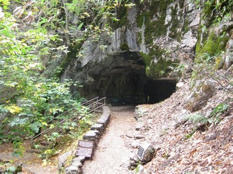 Crystal Cave - Sequoia National Park, CA - Cave Entrances (Natural) on ...