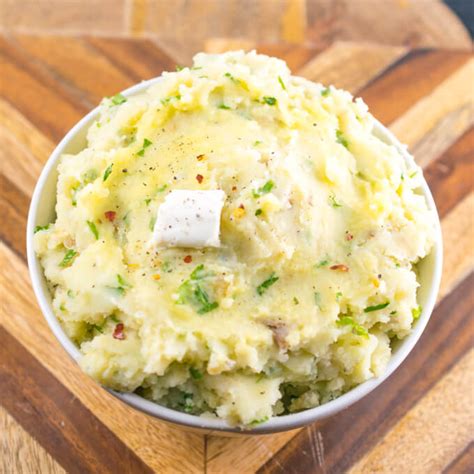 how much milk to add to mashed potatoes