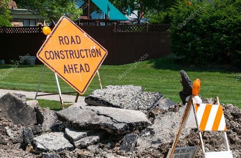 Road Construction Ahead sign — Stock Photo © elesi #51546403