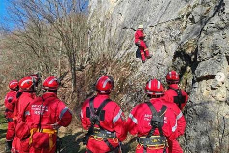 NEVEROVATNA VEŽBA SPAŠAVANJA IZ RUŠEVINA Pogledajte kako sektor za