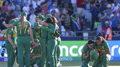 Women's T20 World Cup: Hosts South Africa defeat England, enter maiden ...