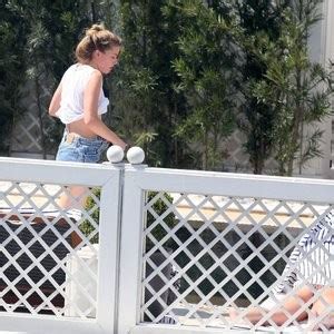 Amber Heard In A Bikini Photos Leaked Nudes Celebrity Leaked Nudes