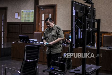 Sidang Pemeriksaan Terdakwa Napoleon Bonaparte Republika Online