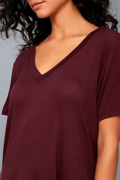 Basic Burgundy Tee V Neck Tee Basic Tee V Neck T Shirt