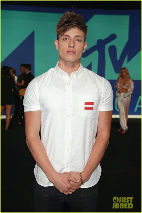 Matt Rife Preaches Message of Equality at MTV VMAs 2017: Photo 3946438 ...