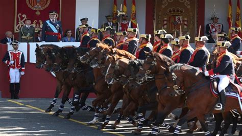 España celebra su Fiesta Nacional pendiente de nuevo Gobierno