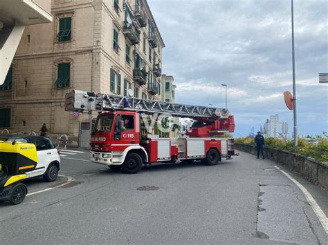 Savona incendio in un appartamento in via Bernardo Mattiauda è