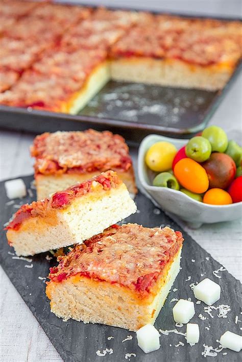 SFINCIONE: SICILIAN PIZZA RECIPE & HISTORY - all you need to know!