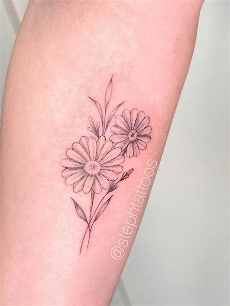 Delicate Fine Line Tattoos For Minimalist Women