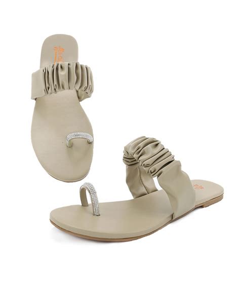 Buy Cream Thumb Casual Chappal In Pakistan Online Shopping In Pakistan