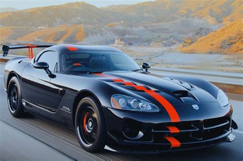 What Does SXT Stand for on a Dodge?