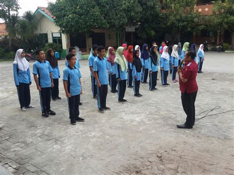 Latihan Dasar Kepemimpinan Peserta Didik Mts N Jakarta