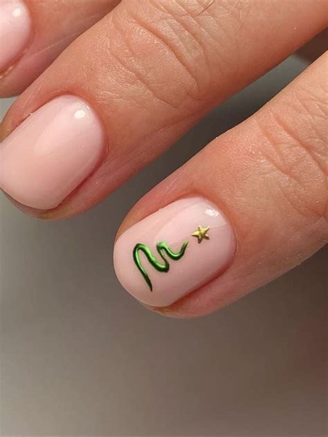 Cute Christmas Nails Minimalist Tree Christmas Tree Nail Art Chistmas