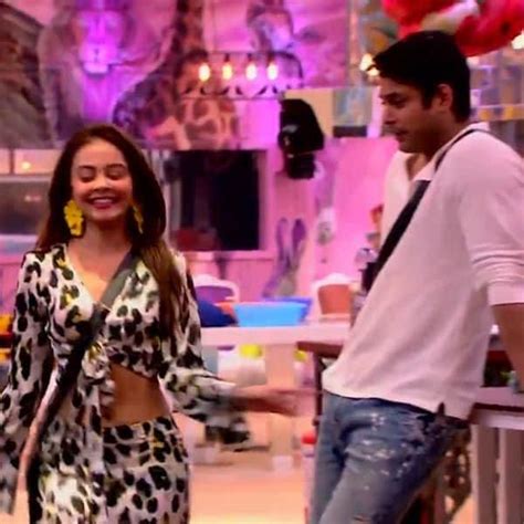 Bigg Boss 13 Devoleena Bhattacharjee Unfollows Sidharth Shukla On