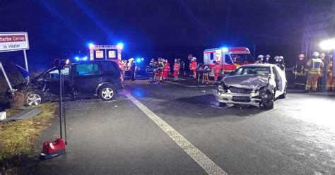 Sieben Verletzte Bei Schwerem Unfall Auf Der B 252 Darunter Vier