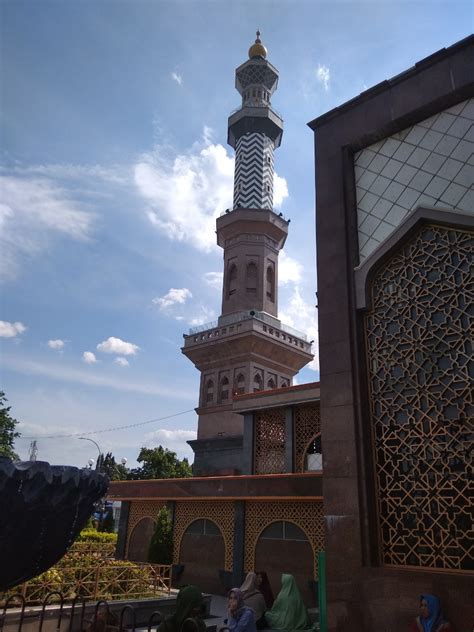 Wisata Religi Ke Masjid Raya At Taqwa Cirebon Travelofah