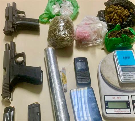 Rondesp Leste Apreende Armas E Drogas Em Feira De Santana Dois