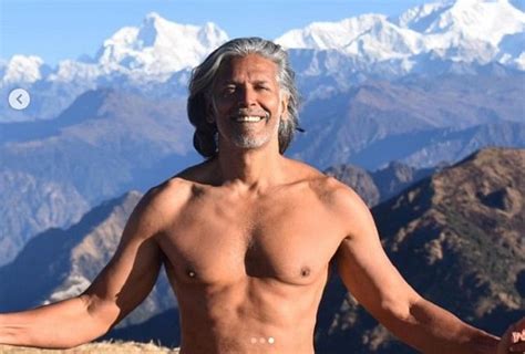 Milind Soman मलद समन न सझ क थ नयड तसवर अब बल मर