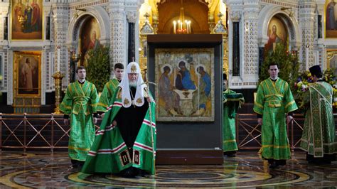 Vladimir Poutine Et Le Patriarche Kirill En Qu Te Du Soutien De La Plus