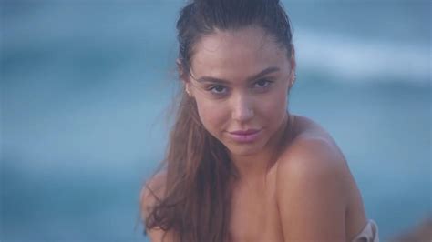 Alexis Ren Uncovered Sports Illustrated Swimsuit Issue Pics