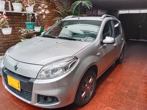 Renault Sandero Expression Usado 2016 Color Gris Precio 37 000 000