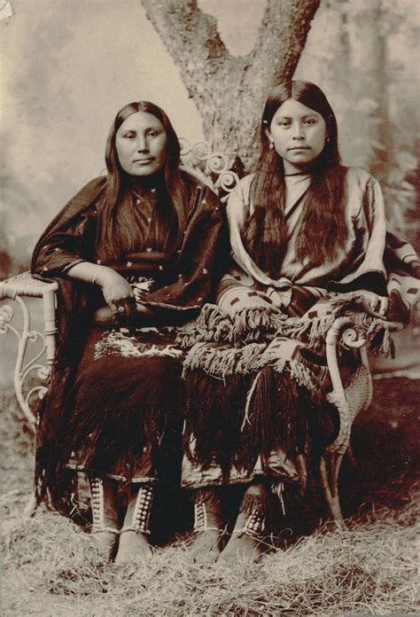 Comanche Girls Native American Girls Native American Peoples