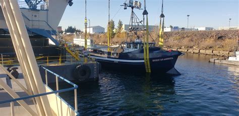 Spirit Of America Undocking Jt Marine Inc Marine Services Shipyard