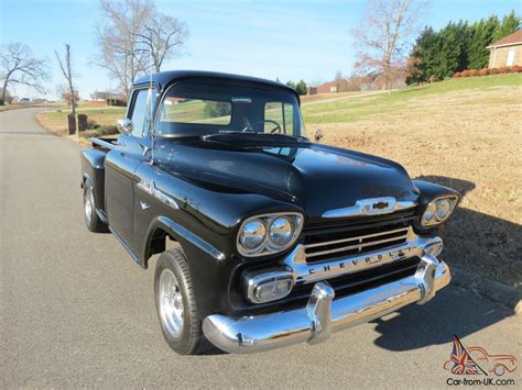 1958 Chevrolet Apache Stepside Pickup