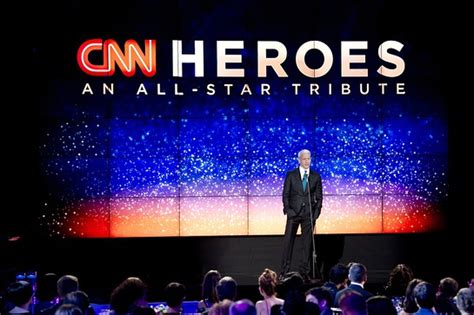 Anderson Cooper Reveals CNN Heroes - Look to the Stars