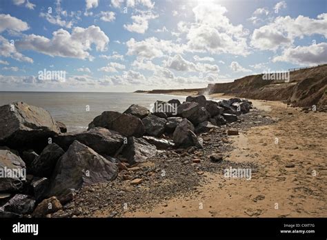 Happisburgh erosion coastal hi-res stock photography and images - Alamy