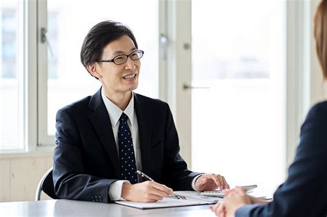 海外に相続人が住んでいる場合の手続きについて｜必要書類・進め方・注意点