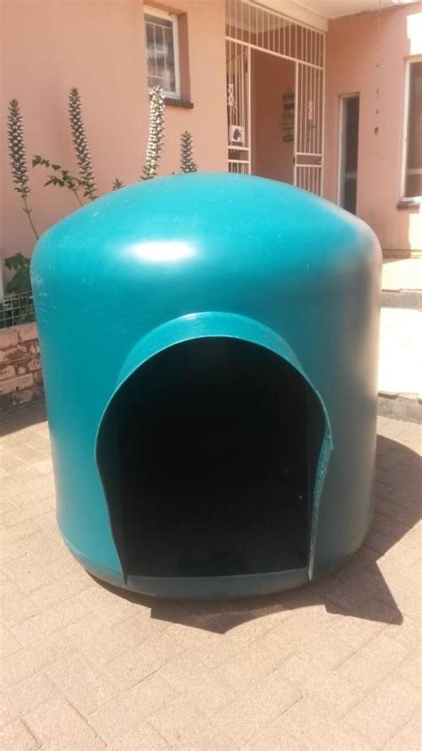 Kennels & Doghouses - Extra Large Green Igloo Dog House was sold for R800.00 on 30 Oct at 23:46 ...