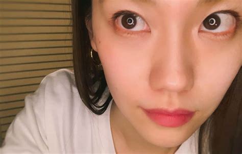 田中こなつさんのインスタグラム写真 田中こなつinstagram「👀👀 新しいアイメイクを手に入れた🍊🍊🍊 黒いアイラインだと 目が