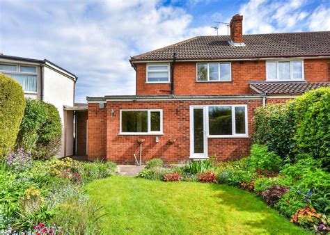 Wombourne Park Wombourne 3 Bed Semi Detached House For Sale 265 000