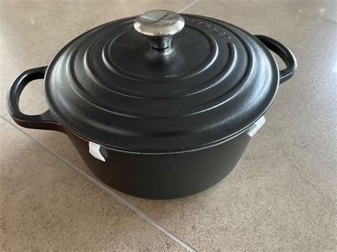 Le Creuset Signature Rund Schwarz Cm Kaufen Auf Ricardo