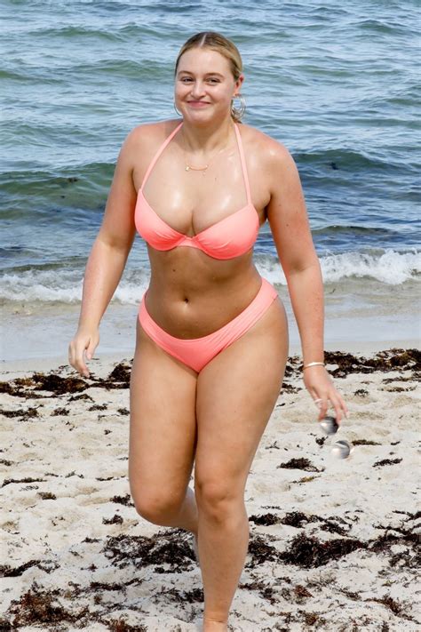 Iskra Lawrence In A Pink Bikini On The Beach In Miami 07 13 2018