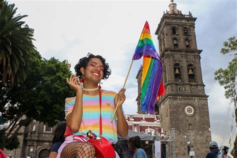 Fiesta Por La Identidad LGBTTTIQ En Puebla