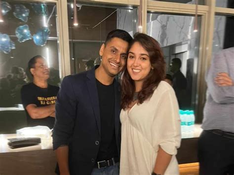 Aamir Khan S Daughter Ira Gets Engaged Video