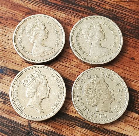 Queen Elizabeth II One Pound Collection Rare Side Lettering Error Coins