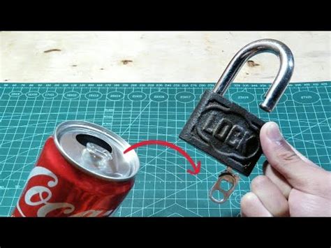 Open ANY Lock without a Key in 20 Seconds at Home! HOW TO UNLOCK MAGIC ...