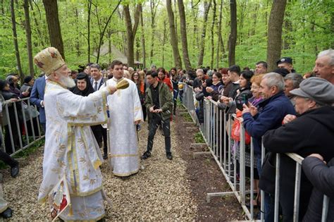 ÎN ARHIEPISCOPIA TÂRGOVIȘTEI A FOST SĂRBĂTORIT HRAMUL MÂNĂSTIRII NUCET