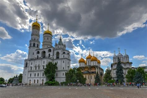 Premium Photo Ivan The Great Bell Tower In Moscow Kremlin Russia