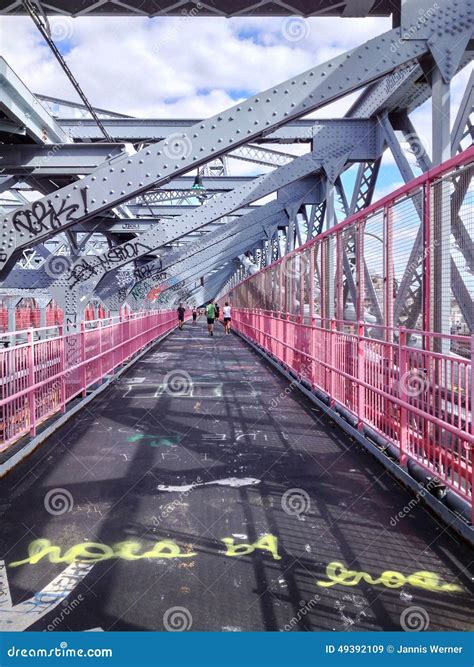 Williamsburg Bridge Walkway Stock Image - Image of manhattan, beautiful