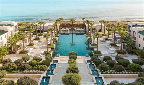 Four Seasons Hotel Tunis – World Swimsuit