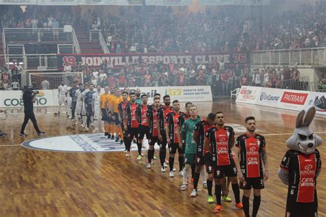 Jec Futsal Triunfa Sob O Campo Mourão E Está Nas Quartas De Final Revi