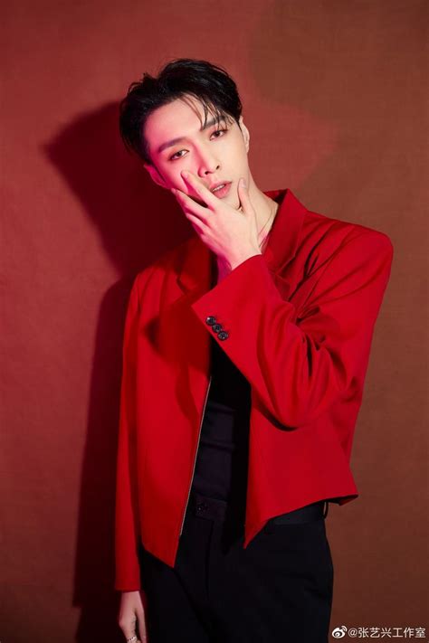 Yixing 191231 张艺兴工作室 Weibo Update Exo Lay Exo Lay Exo Yixing Exo