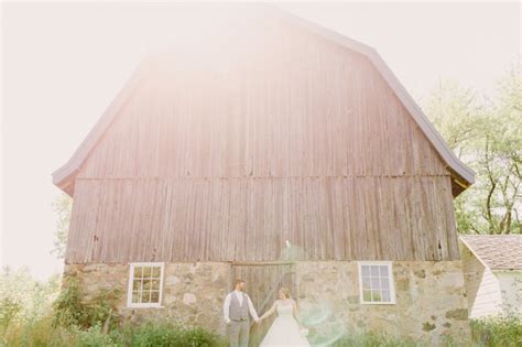 Barn Wedding Venues In WisconsinJames Stokes Photography