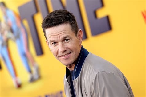 Mark Walhberg revienta Hollywood con la elección Conor McGregor como su