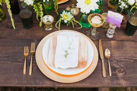 Gold Chargers White Plate Bamboo Plate Flatware Wrapped In Napkin